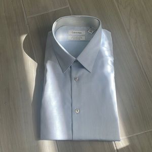 NWT CALVIN KLEIN DRESS SHIRT